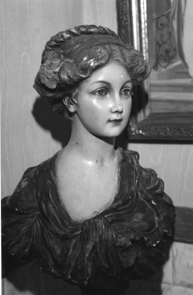 An architecture / still life photo